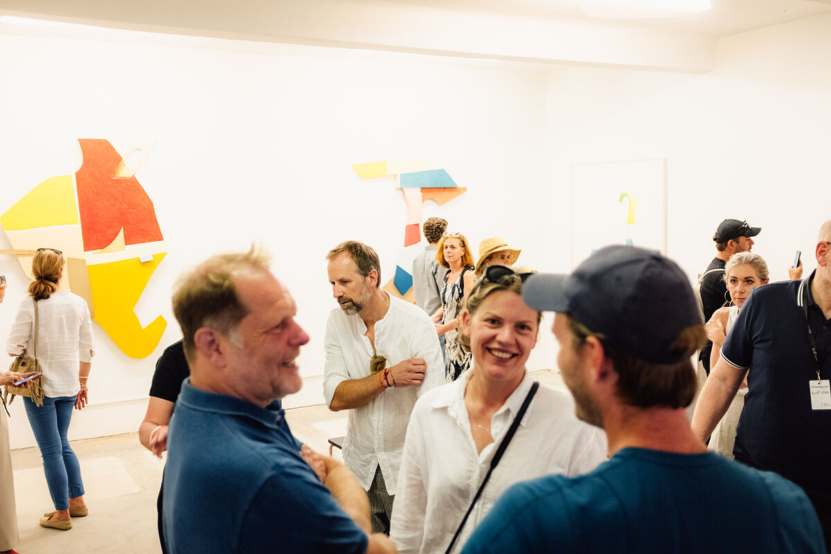 8_ERÖFFNUNG JUBILÄUMSAUSSTELLUNG_WELCOME BACK!__KUNST HENRIK EIBEN_SOMMER.FRISCHE.KUNST. 2025 © HANNES WICHMANN