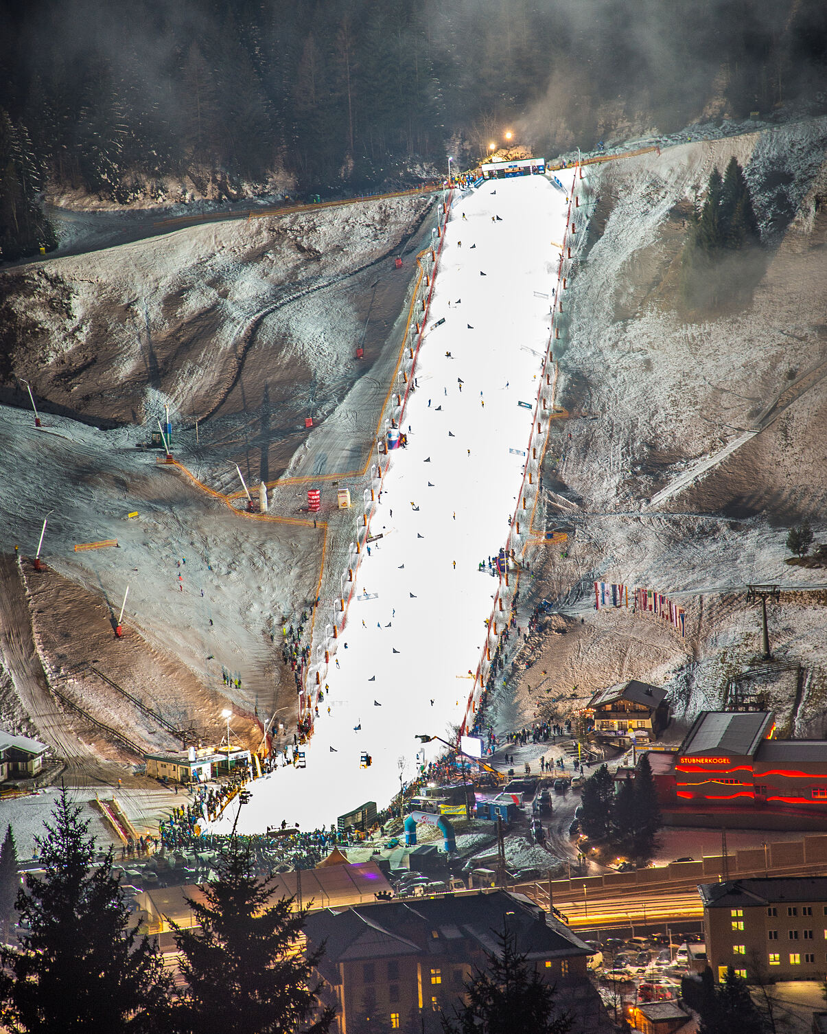 Snowboard Weltcup in Gastein Nachtaufnahme Bucheben (c) Gasteiner Bergbahnen AG (1)